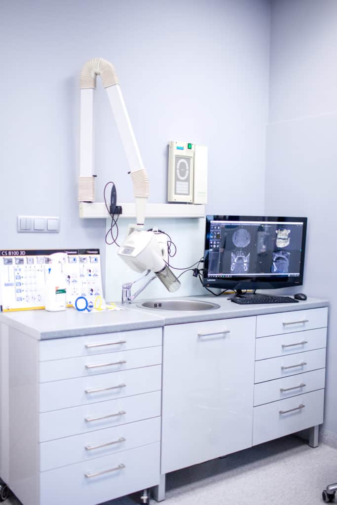 Gabinet diagnostyczny z aparatem RTG w klinice Pres-i-Dent